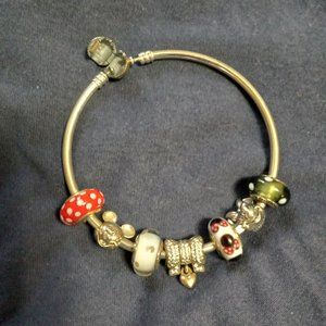 Pandora bracelet and seven charms